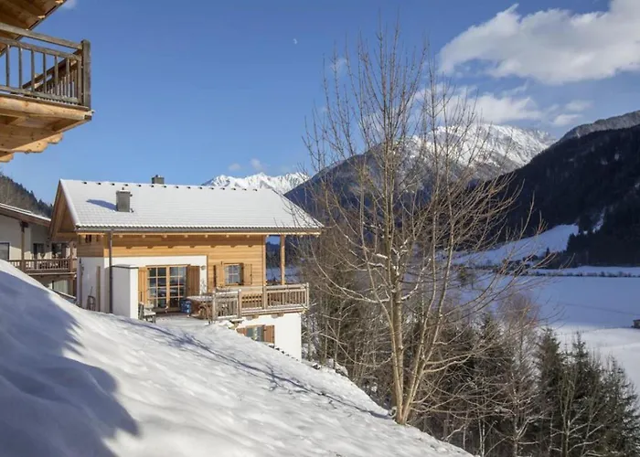 Schoeneben Waldkrone Wald im Pinzgau